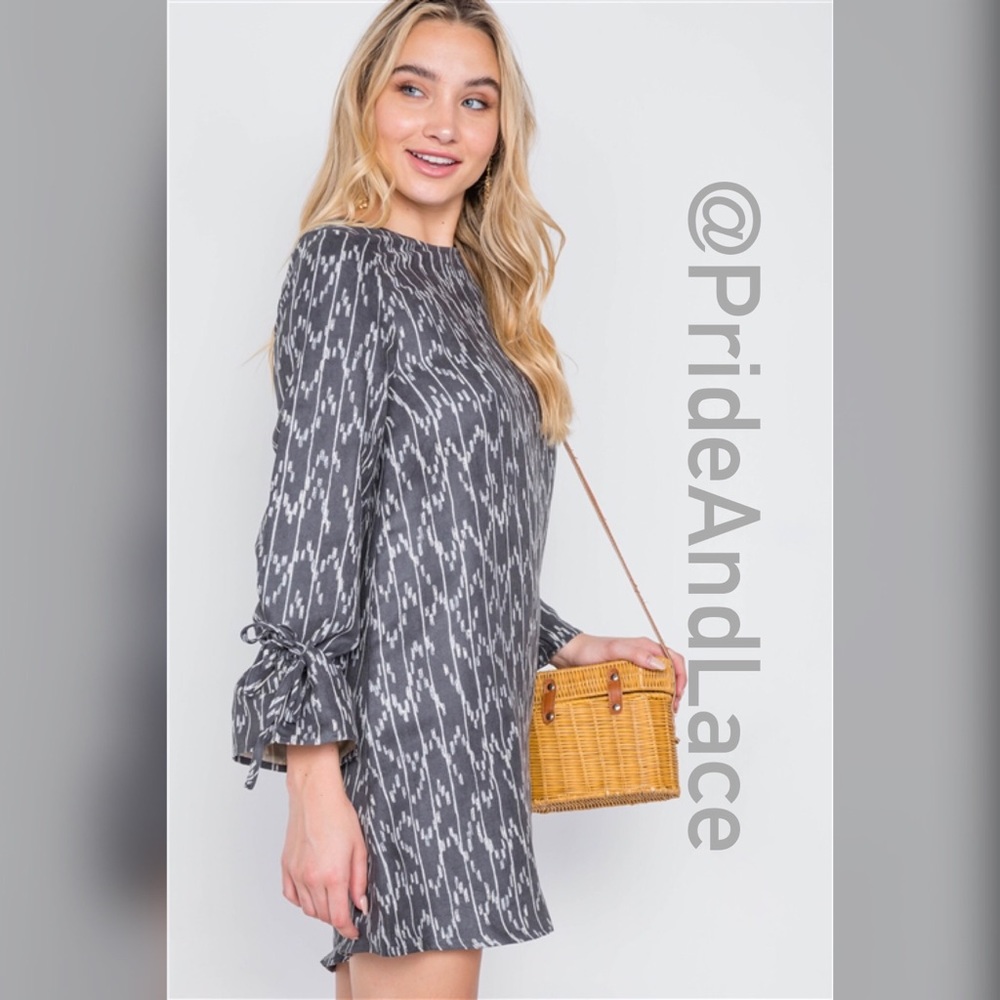 LAST1️⃣✨Charcoal/Black Long Sleeve Abstract Dress✨ - Picture 4 of 4
